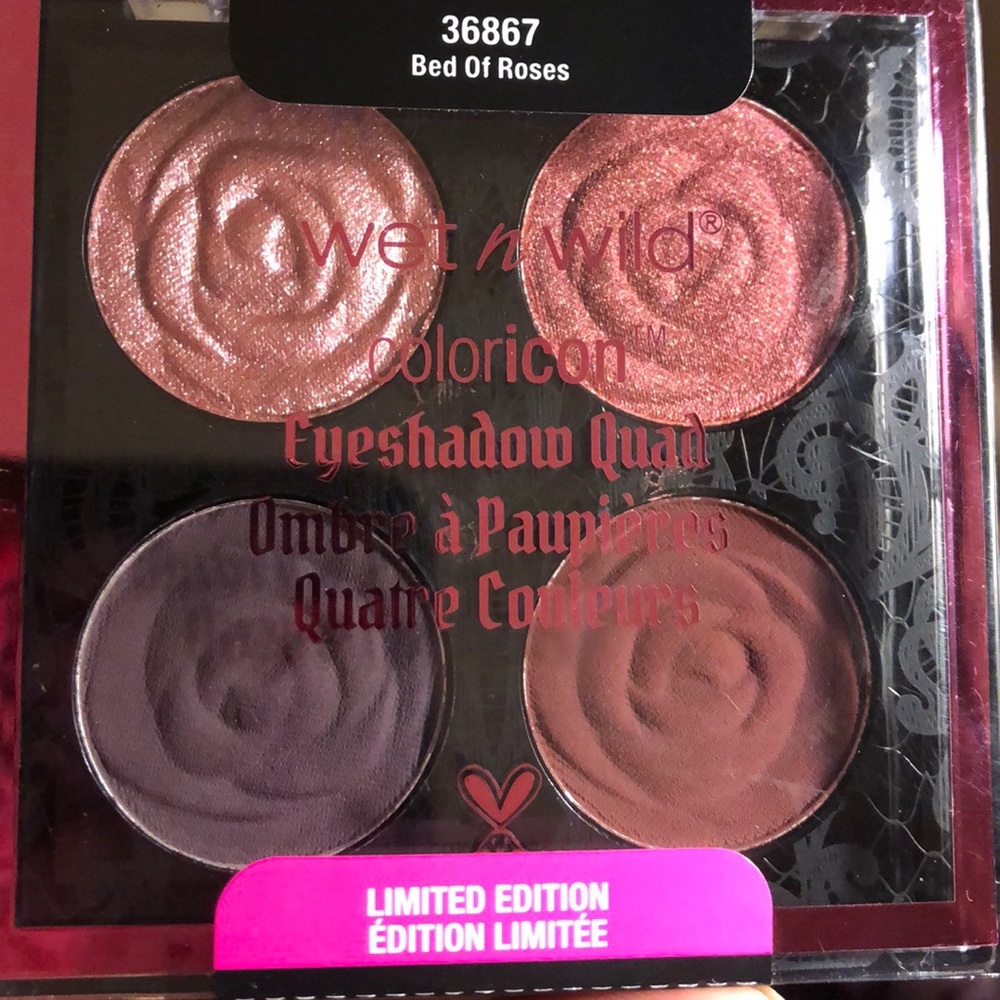 NWT. 7pc  Rebel Rose set.